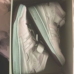 Adidas 2020 Ivy Park collection mint Green Tennis shoes